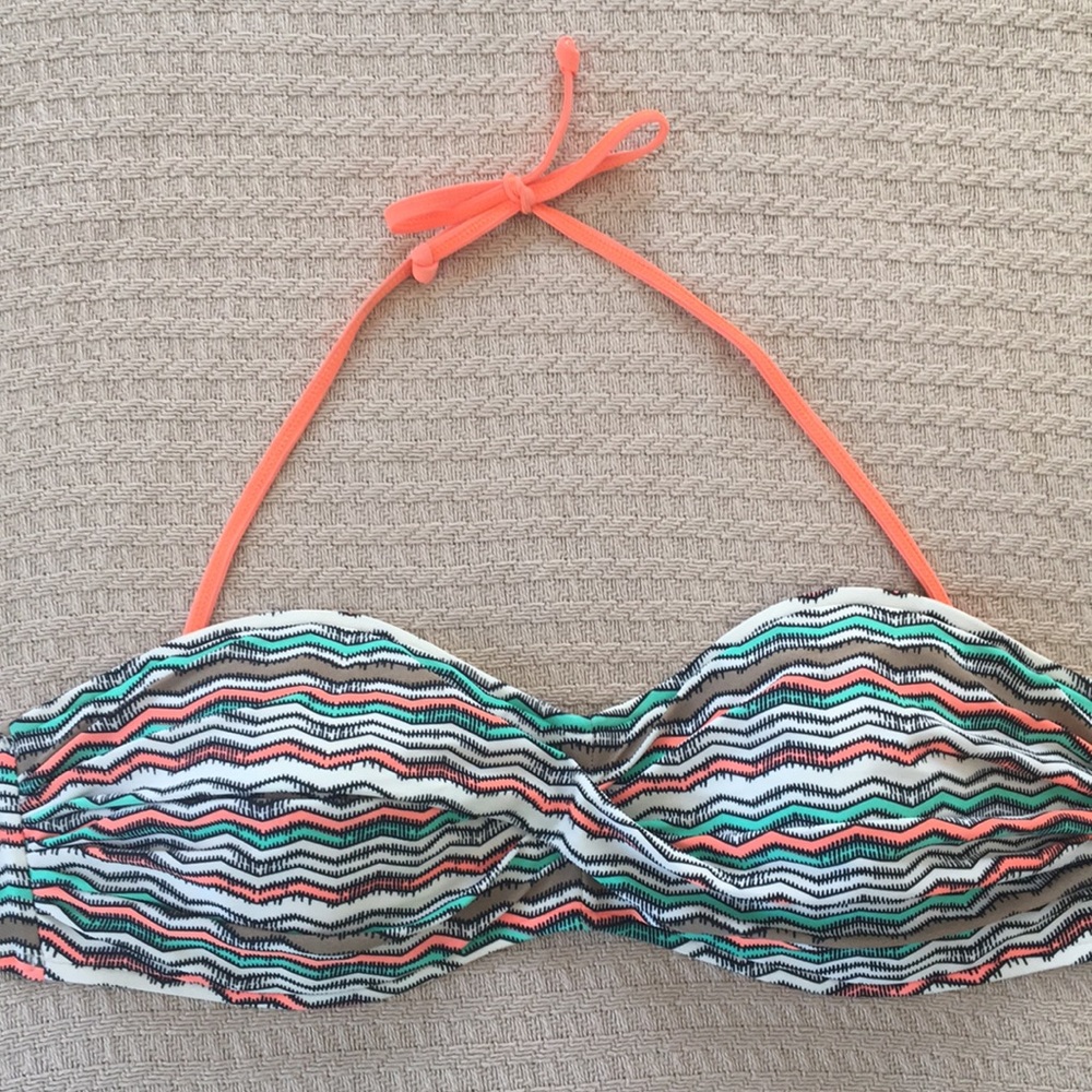 Colorful bandeau bikini top with removable strap